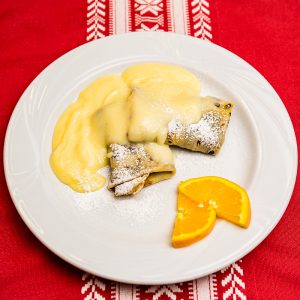 Mogyorókrémmel töltött palacsinta vanília pudinggal